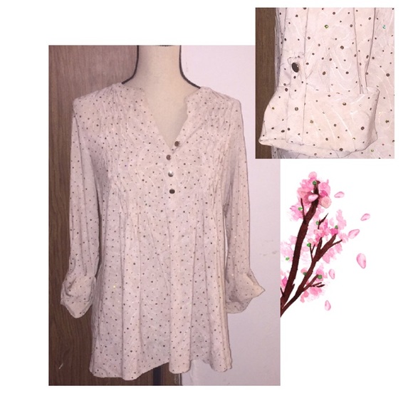 Cocomo Tops - 3 FOR $25 🎉  Sparkly Gold Sequins Top 🌹
